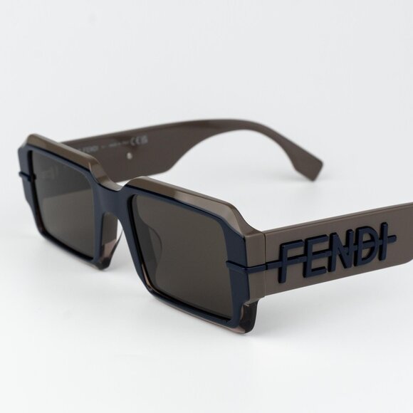 Fendi FENDIGRAPHY Women Sunglasses Rectangle Brown FE40073U 50E NEW AUTHENTIC - Picture 5 of 11